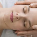 Massage visage - toucher physique ou energétique